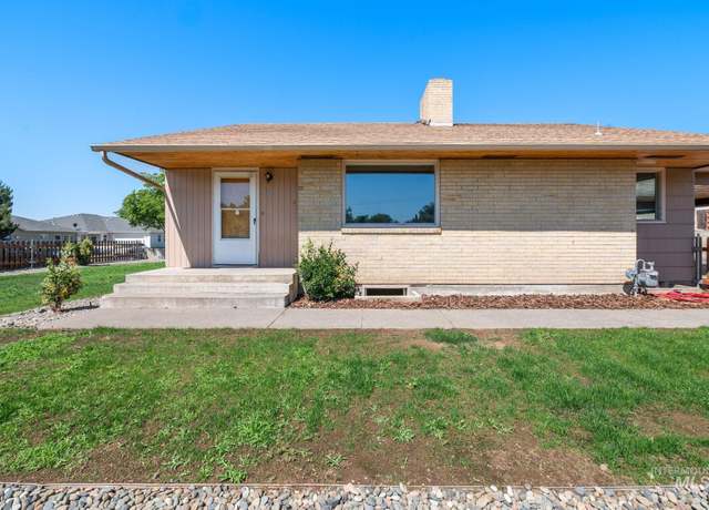 Property at 105 W 19th Ave, Lewiston, ID 83501, 4 beds, 2 baths