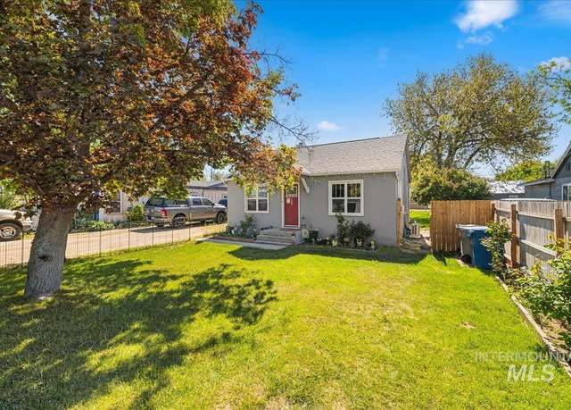 Property at 720 4th N, Nampa, ID 83687, 3 beds, 1 bath