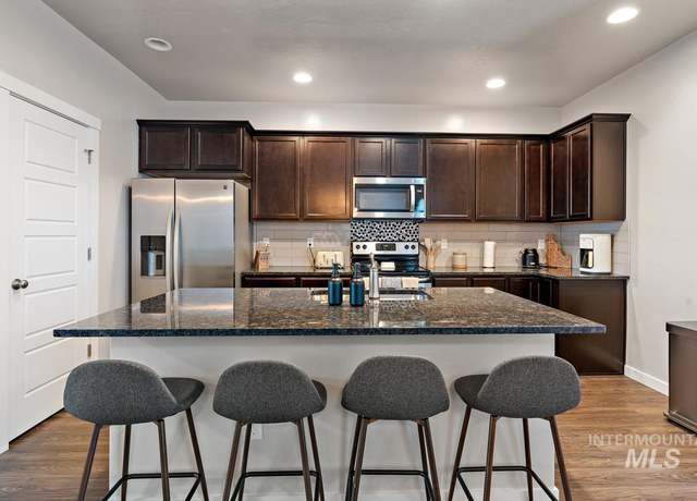 Property at 1873 W American Fork Dr, Meridian, ID 83642, 3 beds, 2.5 baths