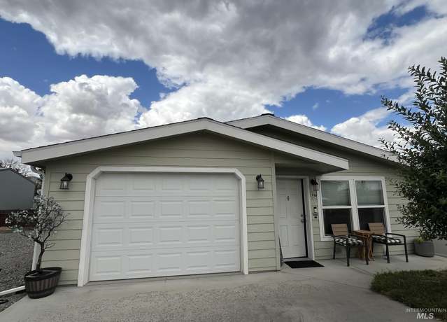 Property at 1334 Benjamin St, Clarkston, WA 99403, 3 beds, 2 baths