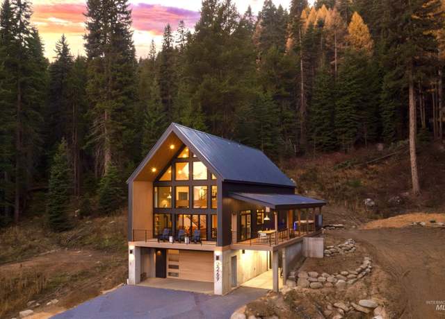 Property at 2269 Franks, Donnelly, ID 83615, 4 beds, 4 baths