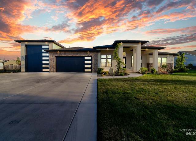 Property at 11127 Lake Lowell Ave, Nampa, ID 83686, 4 beds, 3.5 baths