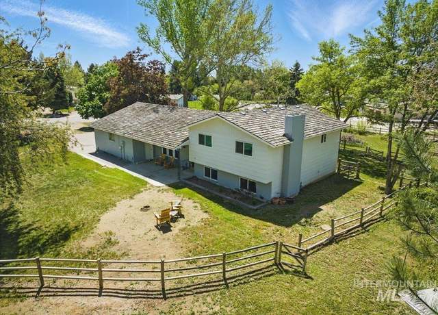 Property at 3919 S Gemini Cir, Boise, ID 83709, 4 beds, 3 baths