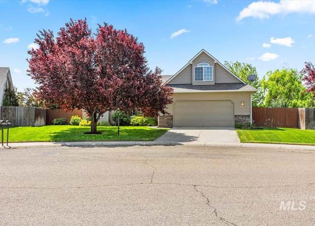 Property at 11797 Virginia Pkwy, Caldwell, ID 83605, 3 beds, 2 baths