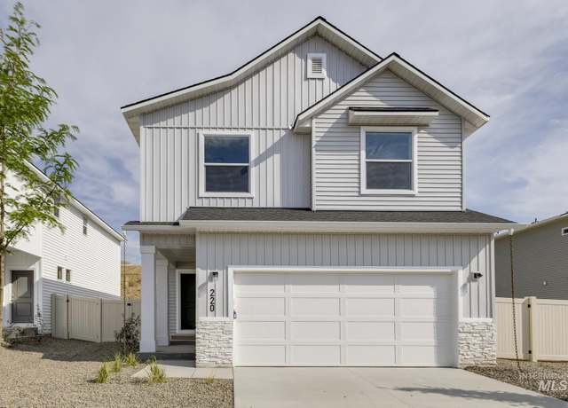 Property at 220 Moose St, Horseshoe Bend, ID 83629, 3 beds, 2 baths