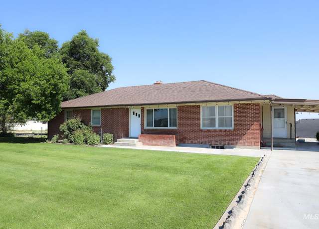 Property at 11652 Lake Lowell Ave, Nampa, ID 83686, 5 beds, 2 baths