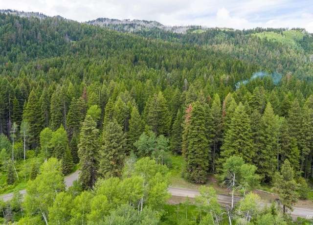 Property at 1705 W Mountain Rd, Donnelly, ID 83615