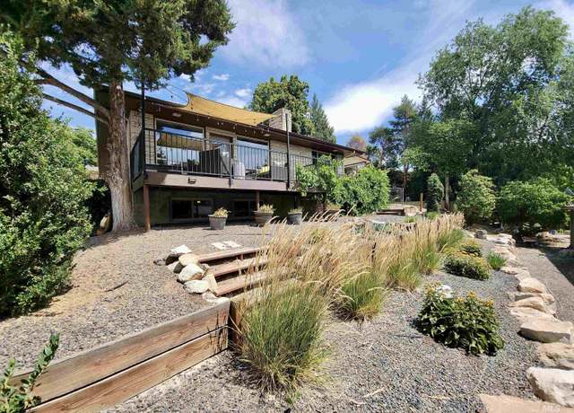 Property at 3100 N Ridgeway, Boise, ID 83702, 3 beds, 2 baths