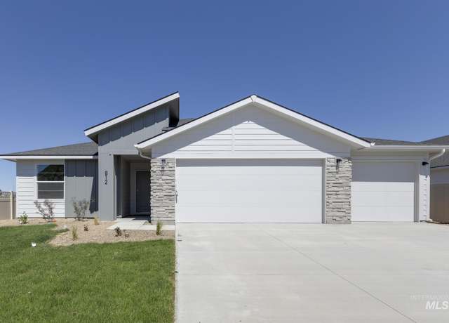 Property at 812 Morrow St, Mountain Home, ID 83647, 3 beds, 2 baths