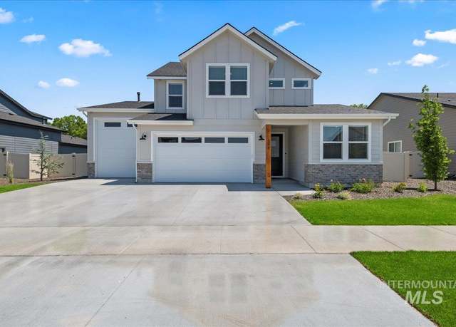 Property at 348 S Quincannon Ln, Star, ID 83669, 4 beds, 3.5 baths