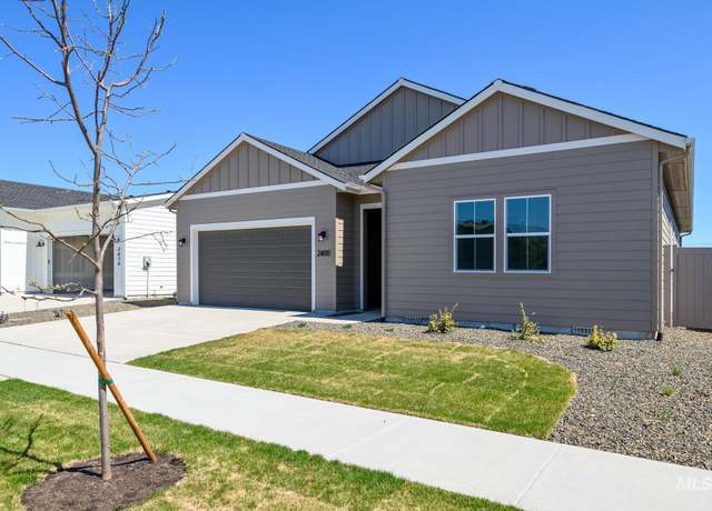 Property at 2400 N Leatherwood Ave, Star, ID 83669, 2 beds, 2.5 baths