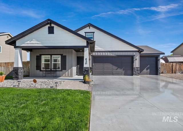 Property at 620 SW Huebert St, Mountain Home, ID 83647, 3 beds, 2 baths