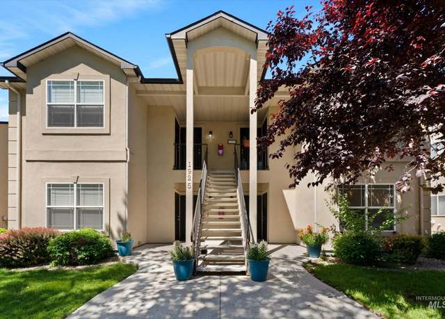 Property at 1925 E Wilson Ln, Meridian, ID 83642-2198, 8 beds, 4 baths