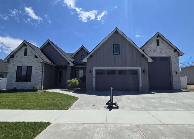 Property at 379 E Jarvis St, Meridian, ID 83642, 3 beds, 3 baths