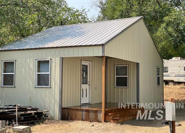 Property at 1106 N Borah St, Riggins, ID 83249, 1 bed, 1 bath