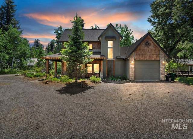Property at 1695 Brooklawn St, Mccall, ID 83638, 2 beds, 2.5 baths