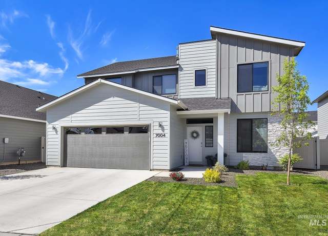 Property at 7004 W Grand Rapids Dr, Meridian, ID 83646, 4 beds, 2.5 baths