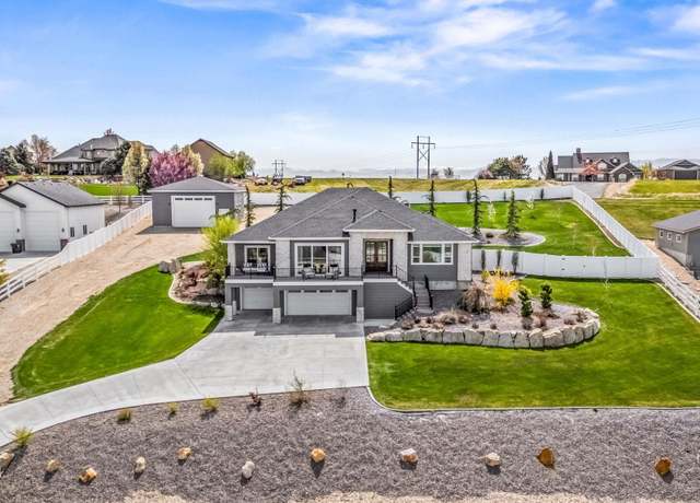 Property at 8087 Stella Ct, Nampa, ID 83686, 3 beds, 2.5 baths
