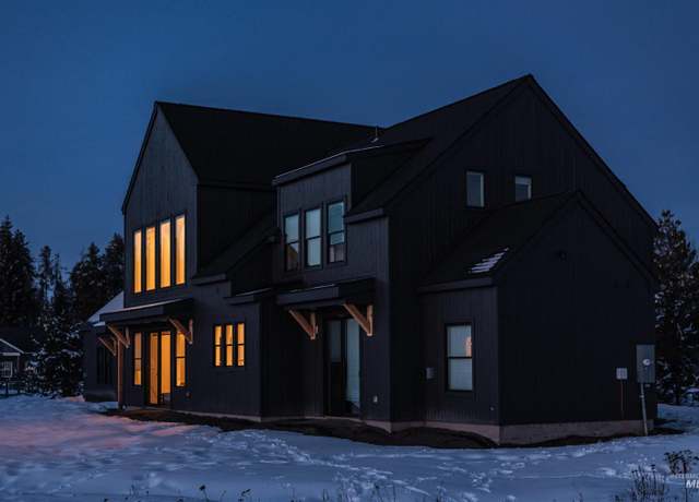 Property at 1047 Kaitlyn Loop, Mccall, ID 83638, 4 beds, 4.5 baths