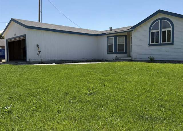 Property at 755 S Ash, Kuna, ID 83634, 3 beds, 2 baths