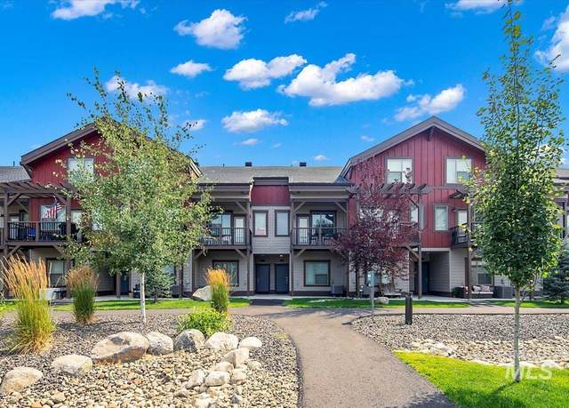 Property at 310 Broken Creek St, Mccall, ID 83638, 3 beds, 3 baths