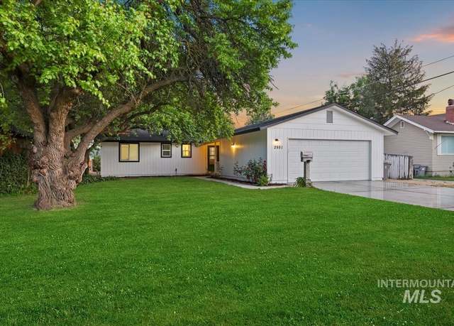Property at 2951 W Palouse St, Boise, ID 83705, 3 beds, 2 baths
