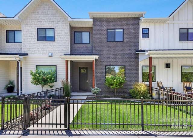Property at 174 4th Ave E, Twin Falls, ID 83301, 3 beds, 2.5 baths