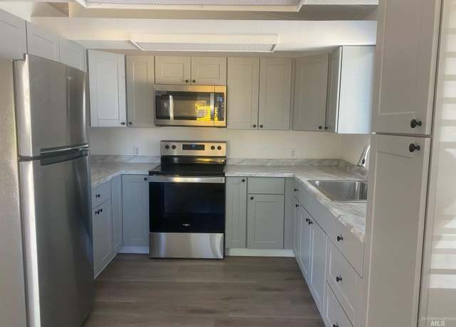 Property at 532 Burns St, Clarkston, WA 99403, 2 beds, 2 baths