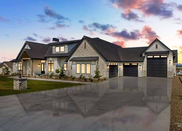 Property at 13928 Shafer Butte Way, Nampa, ID 83651, 5 beds, 3.5 baths