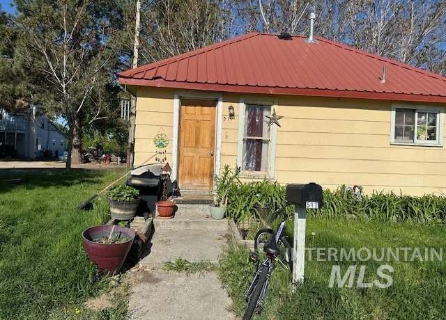Property at 517 2nd St, Payette, ID 83661, 6 beds, 3 baths