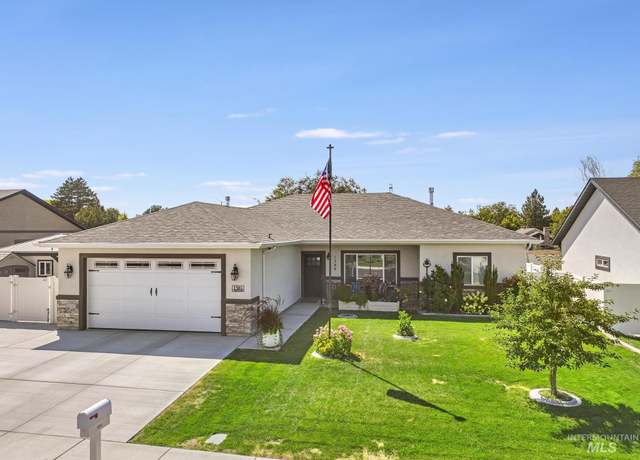 Property at 1384 Jump St, Twin Falls, ID 83301, 3 beds, 2 baths