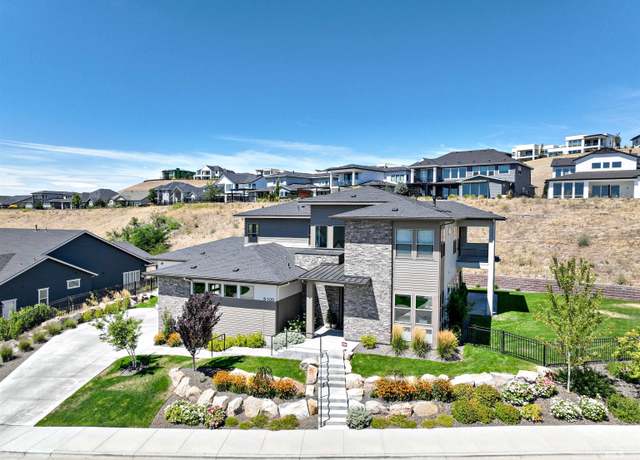 Property at 6100 E Hootowl Dr, Boise, ID 83716, 4 beds, 3 baths
