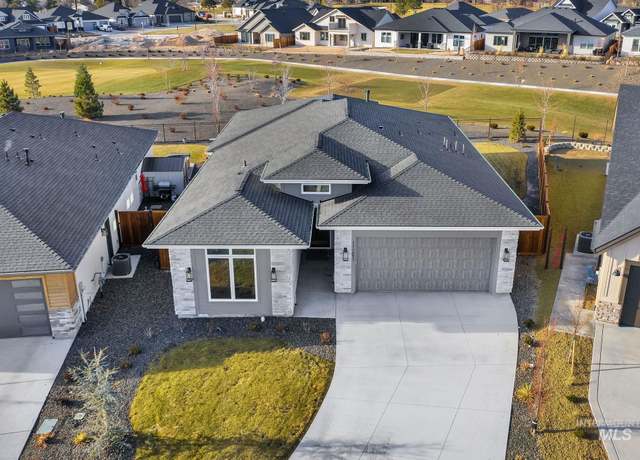 Property at 11261 S Yeoman Pl, Kuna, ID 83634, 3 beds, 2 baths