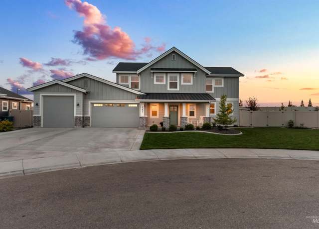 Property at 2251 N Garnet Creek Ave, Star, ID 83669, 4 beds, 2.5 baths