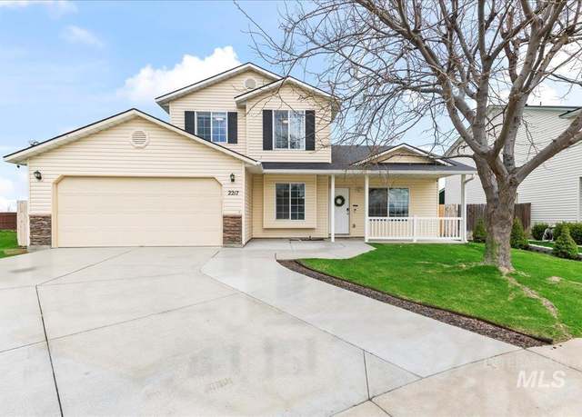 Property at 2217 Carnegie St, Caldwell, ID 83607, 4 beds, 2.5 baths