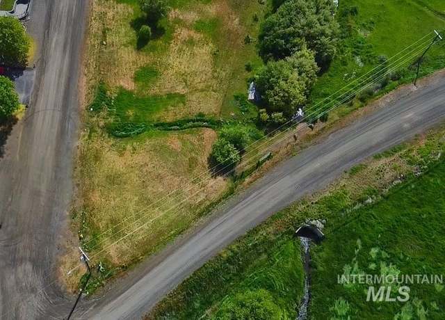 Property at 811 Trestle Dr, Cottonwood, ID 83522
