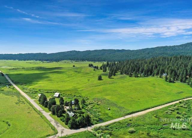 Property at 798 & 806 High Valley Rd, High Valley, ID 83611, 4 beds, 2 baths
