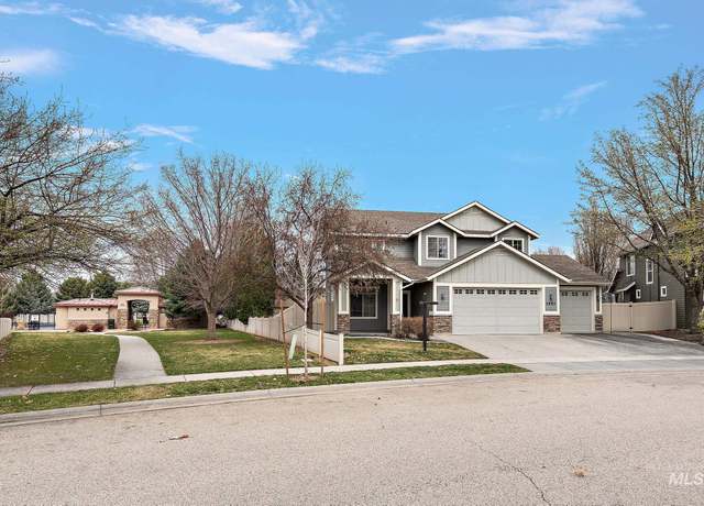 Property at 1452 E Pistioa Dr, Meridian, ID 83642, 5 beds, 3.5 baths