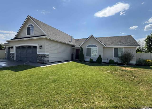 Property at 2443 S Sumpter Way, Boise, ID 83709, 4 beds, 2 baths