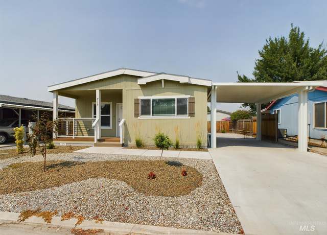 Property at 716 Liberty Ln, Emmett, ID 83617, 3 beds, 2 baths