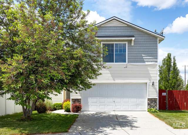 Property at 802 Folgado, Kuna, ID 83634, 3 beds, 2.5 baths