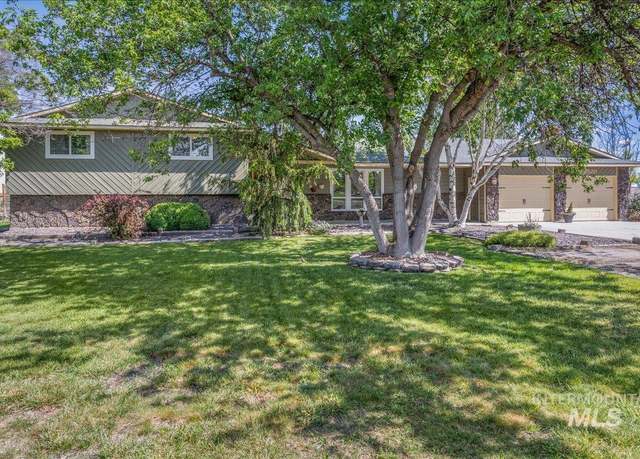 Property at 6520 Cherry Ln, Nampa, ID 83687, 6 beds, 2 baths