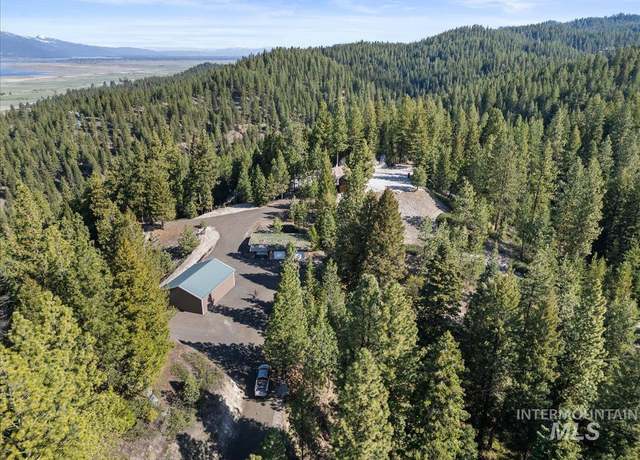 Property at 67 Little Donner Dr, Cascade, ID 83611