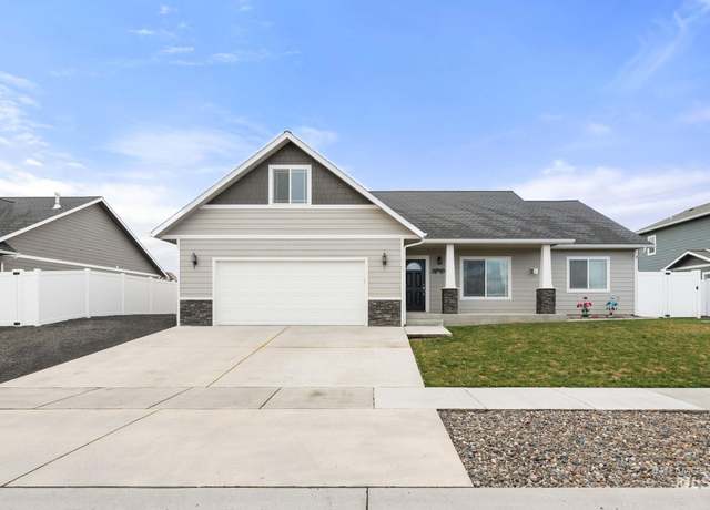 Property at 1722 Pioneer Dr, Lewiston, ID 83501, 3 beds, 2 baths
