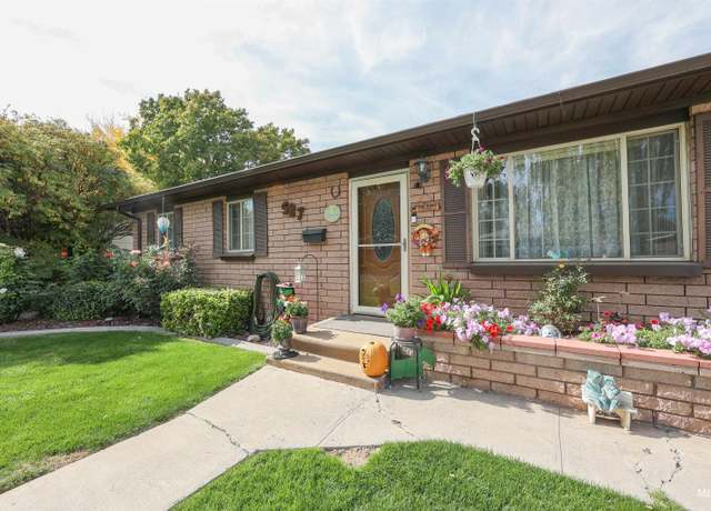 Property at 587 Madison St, Twin Falls, ID 83301, 3 beds, 1 bath