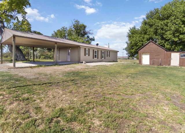 Property at 888 County Road 70, Weiser, ID 83672, 3 beds, 2 baths