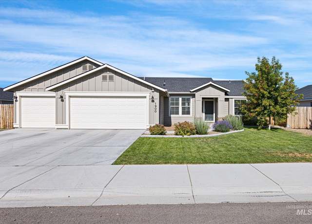 Property at 1900 SW Challis Dr, Mountain Home, ID 83647, 4 beds, 2 baths