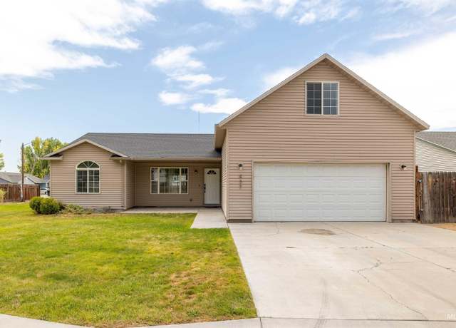 Property at 437 Hunter Ave, Twin Falls, ID 83301-7212, 4 beds, 2 baths