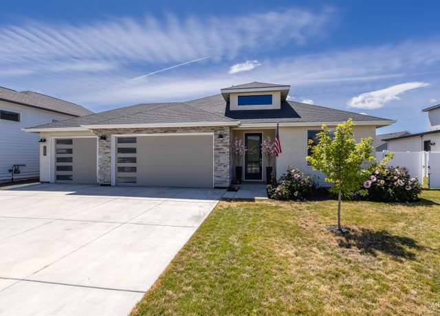 Property at 2589 E Jonagold Ct, Emmett, ID 83617, 4 beds, 2 baths