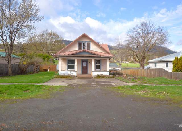 Property at 710 Maple, Kamiah, ID 83536, 4 beds, 2 baths